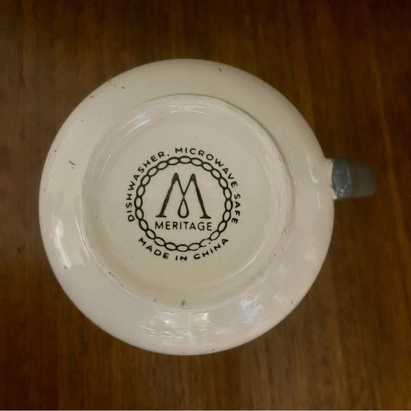 Elephants Mug by Meritage Pot Belly Grey Coffee 12 oz 4"H Stoneware Gray - Picture 6 of 7